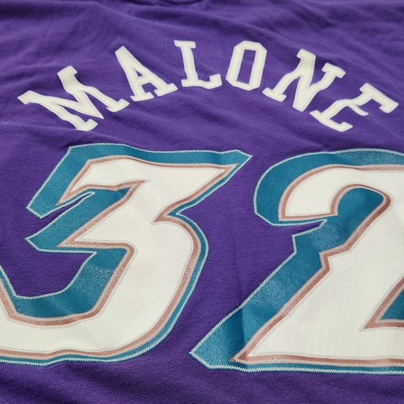 Mitchell & Ness Utah Jazz Malone #32 T-shirt Size Medium Harwood Classics - Picture 3 of 8